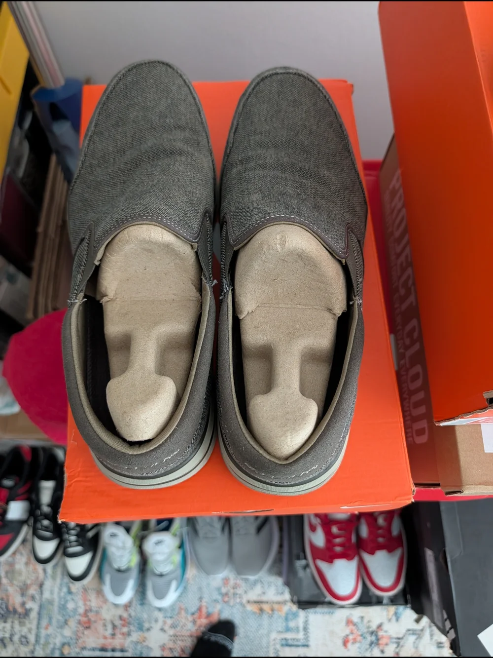 Skechers Men's Slip-On Casual Shoe in Dark Gray